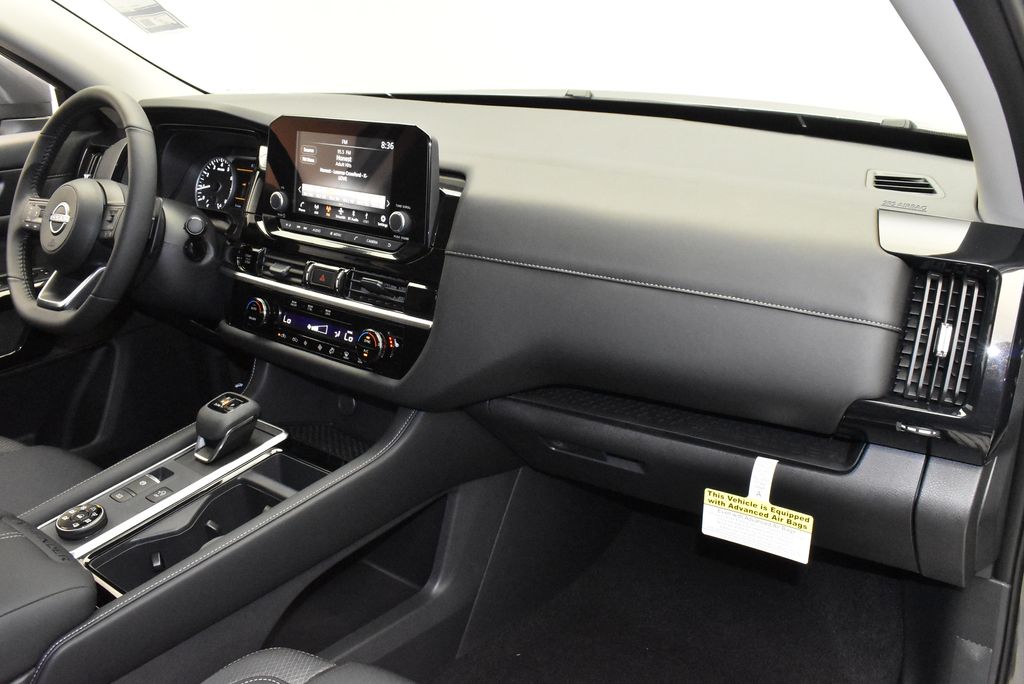 Thumbnail: 2025 Nissan Pathfinder - 25