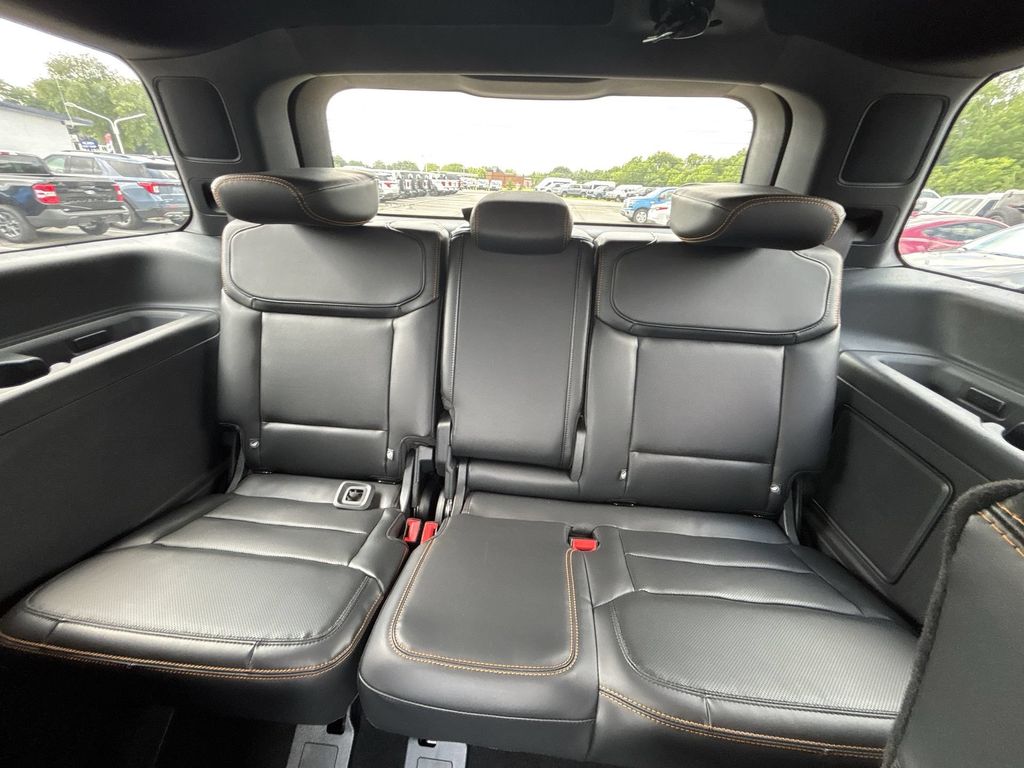 New 2026 Star White Metallic Tri-Coat Ford Tremor® image 27