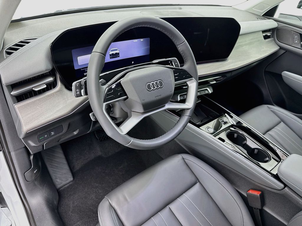 Thumbnail: 2026 Audi Q3 - 9