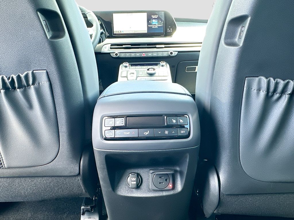 2025 Hyundai Palisade SEL 18