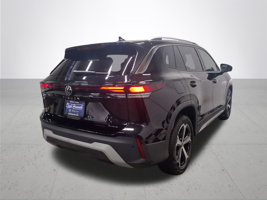 2025 Volkswagen Tiguan 2.0T SE