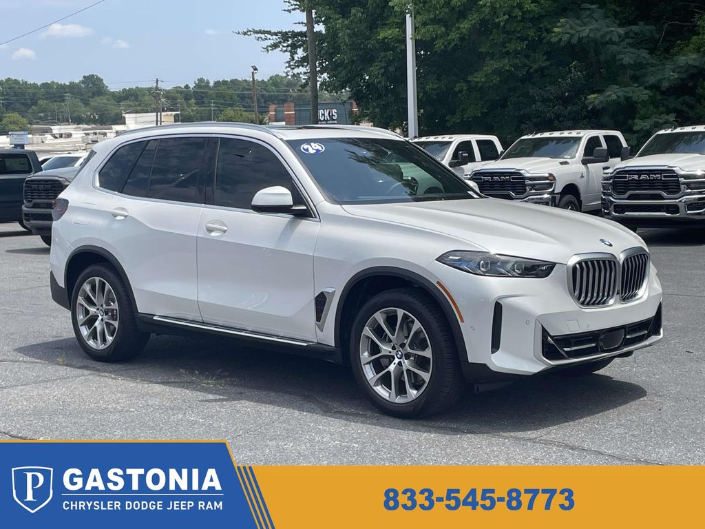 Mineral White Metallic 2024 BMW X5 SUV / Crossover Rear-Wheel Drive 8-Speed Automatic