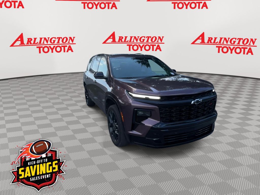 Used 2025 Chevrolet Traverse SUV