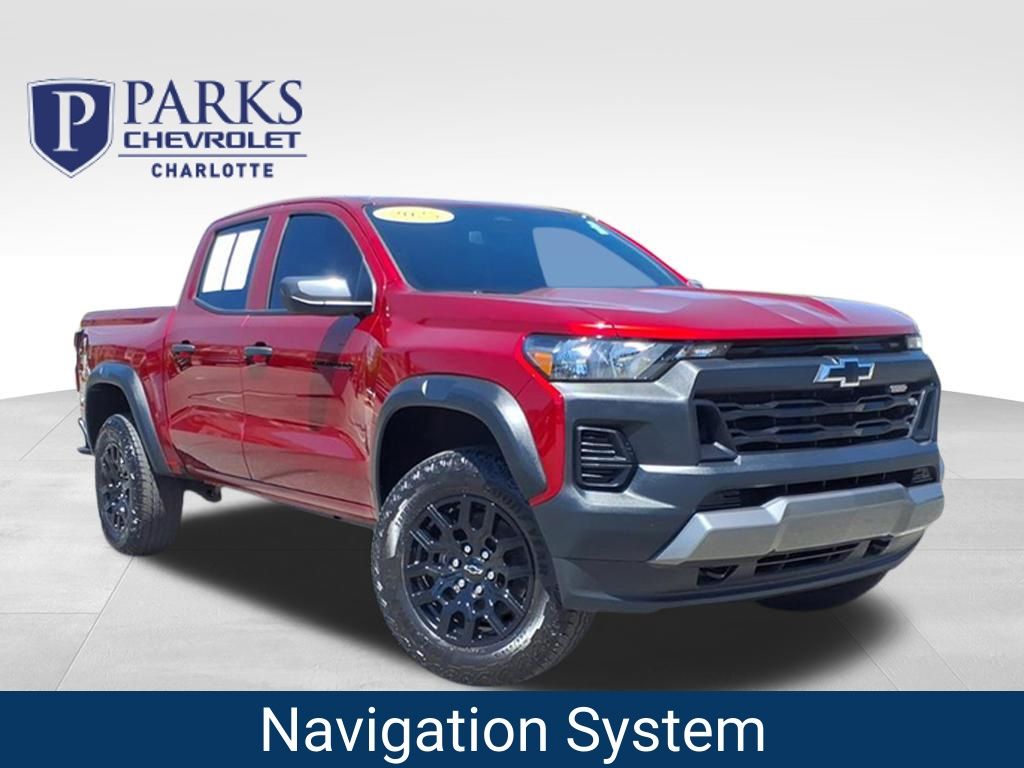 Radiant Red 2025 Chevrolet Colorado Trail Boss Crew Cab 4WD Pickup Truck Four-Wheel Drive 8-Speed Automatic