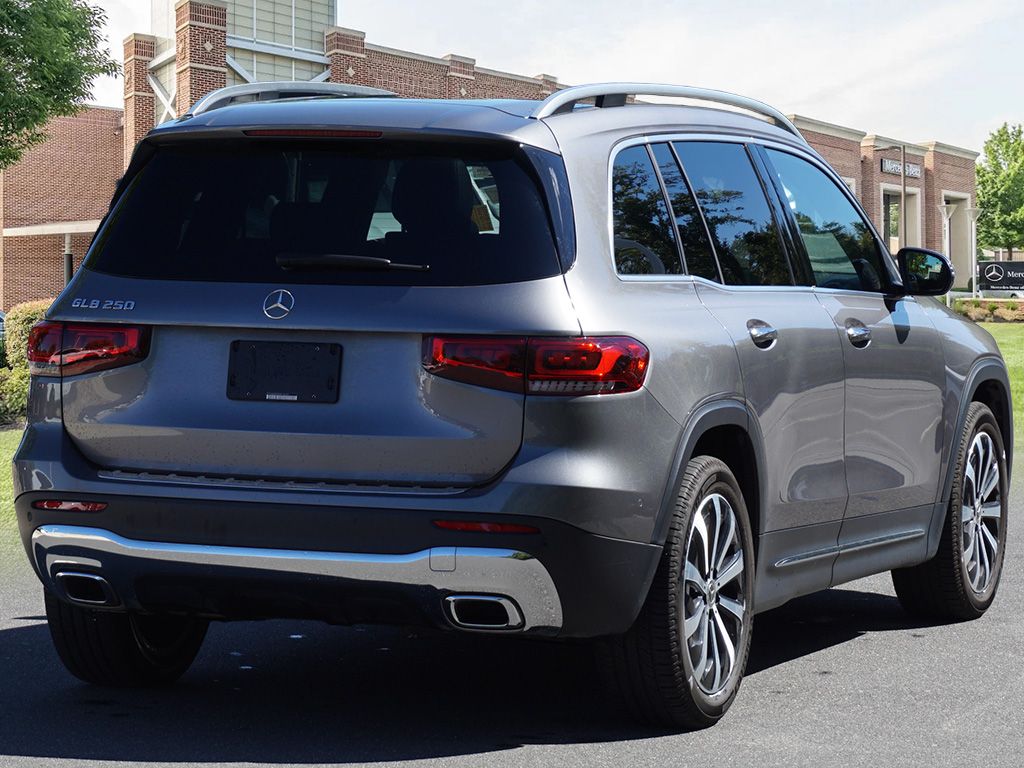Thumbnail: 2022 Mercedes-Benz GLB - 6