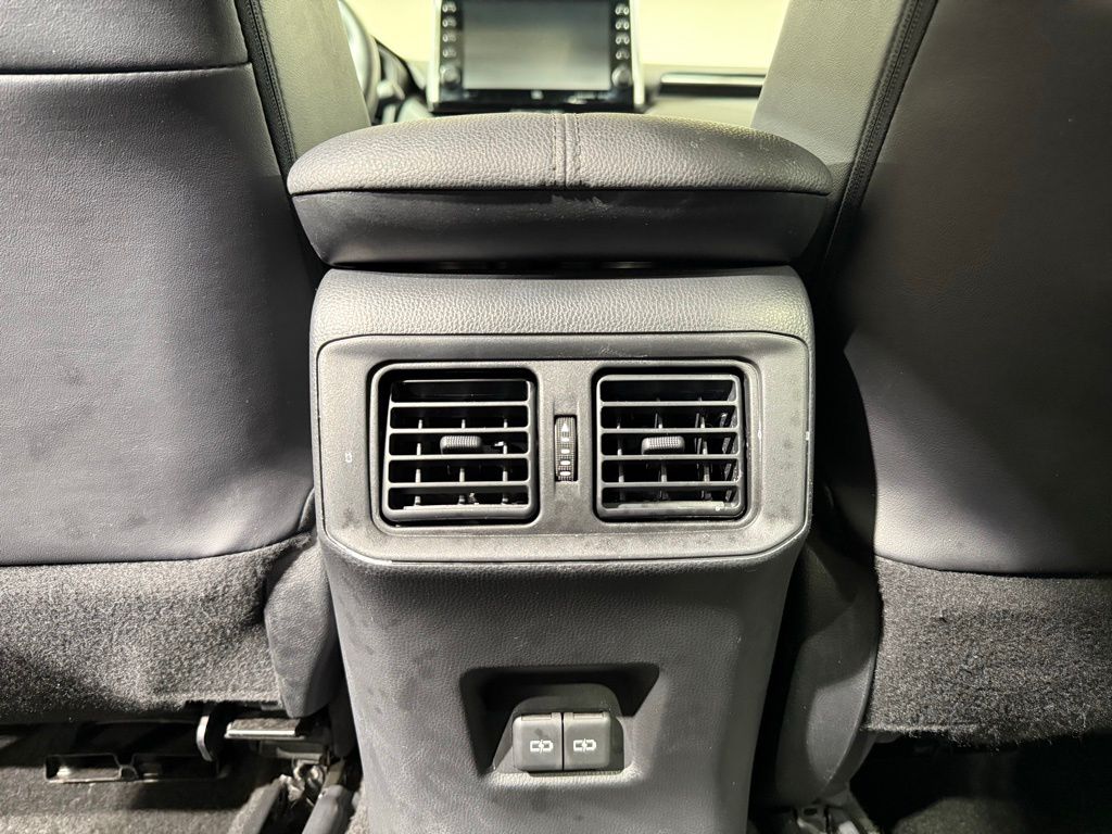 Thumbnail: 2022 Toyota RAV4 - 22