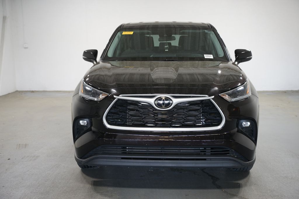 Thumbnail: 2021 Toyota Highlander - 2