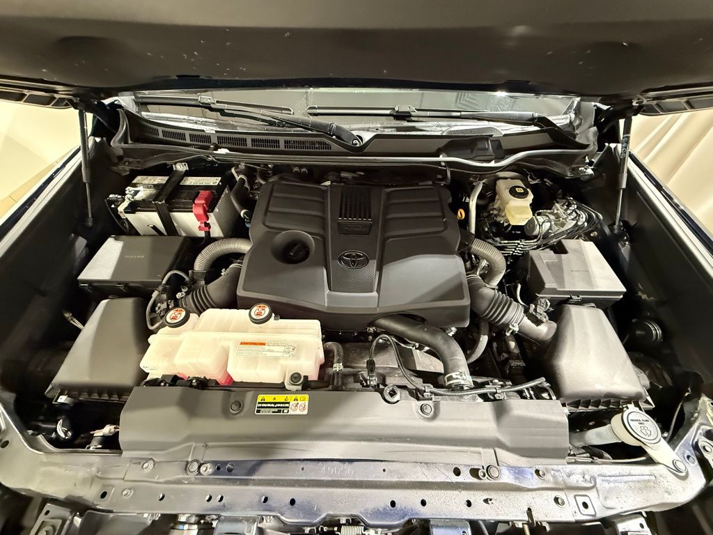 Thumbnail: 2024 Toyota Tundra - 10