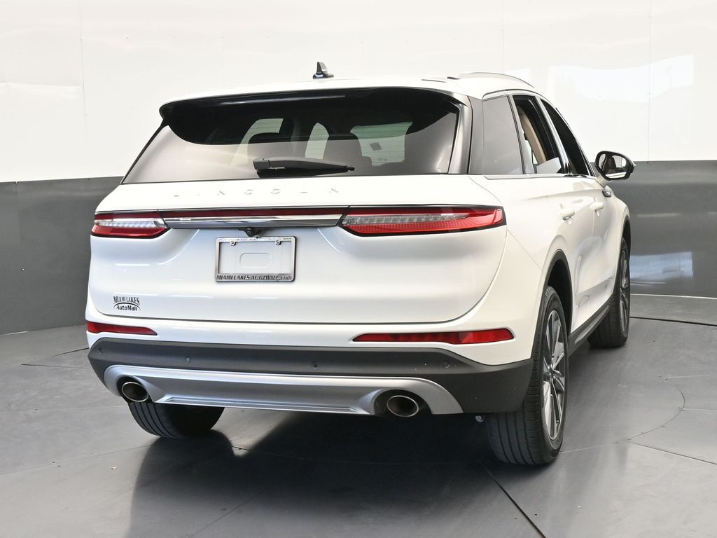 Used 2022 Pristine White Metallic Tri-Coat Lincoln Reserve image 5