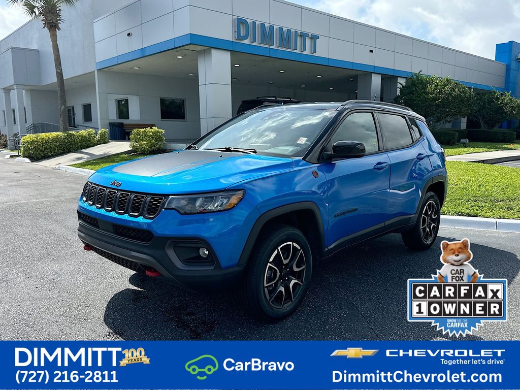 Hydro Blue Pearlcoat 2025 Jeep Compass SUV / Crossover Four-Wheel Drive 8-Speed Automatic