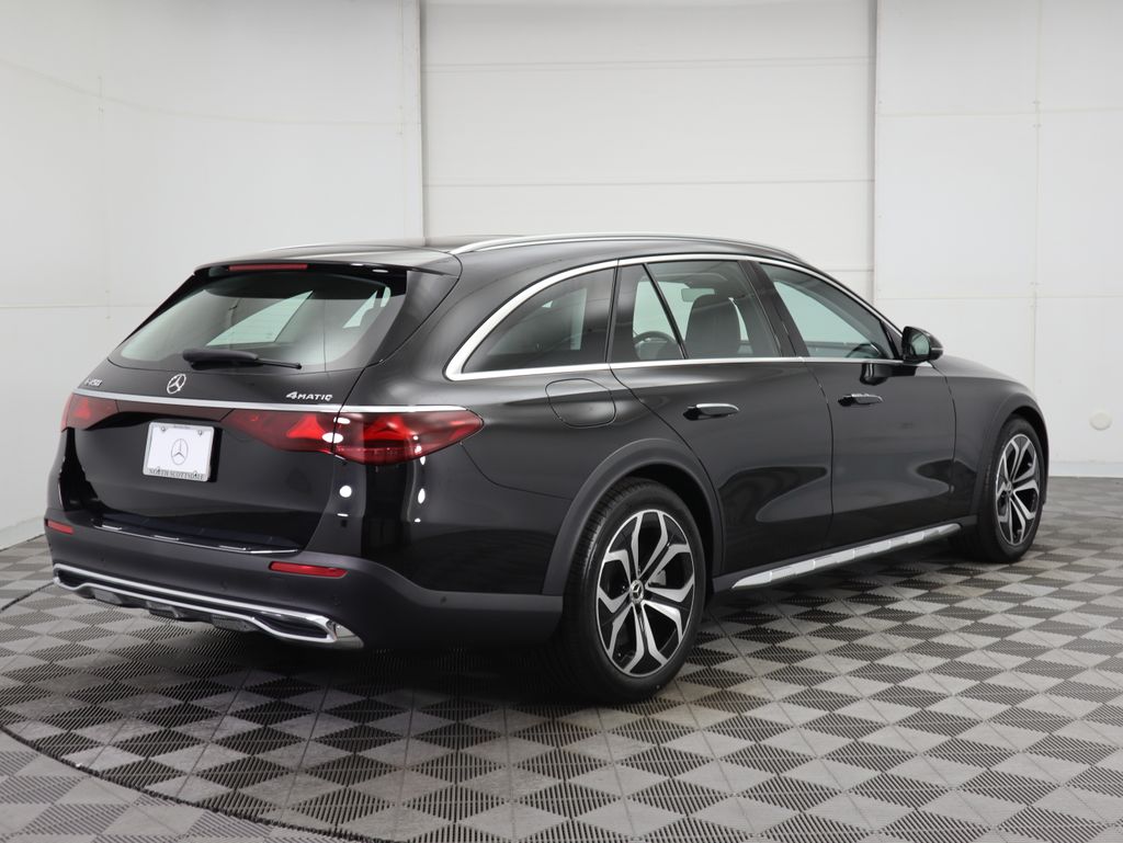 Thumbnail: 2025 Mercedes-Benz E-Class - 5