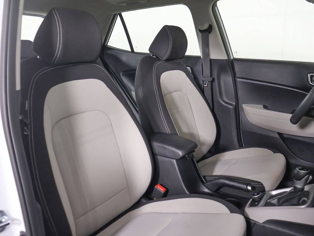 Used 2026 White Hyundai SEL image 26