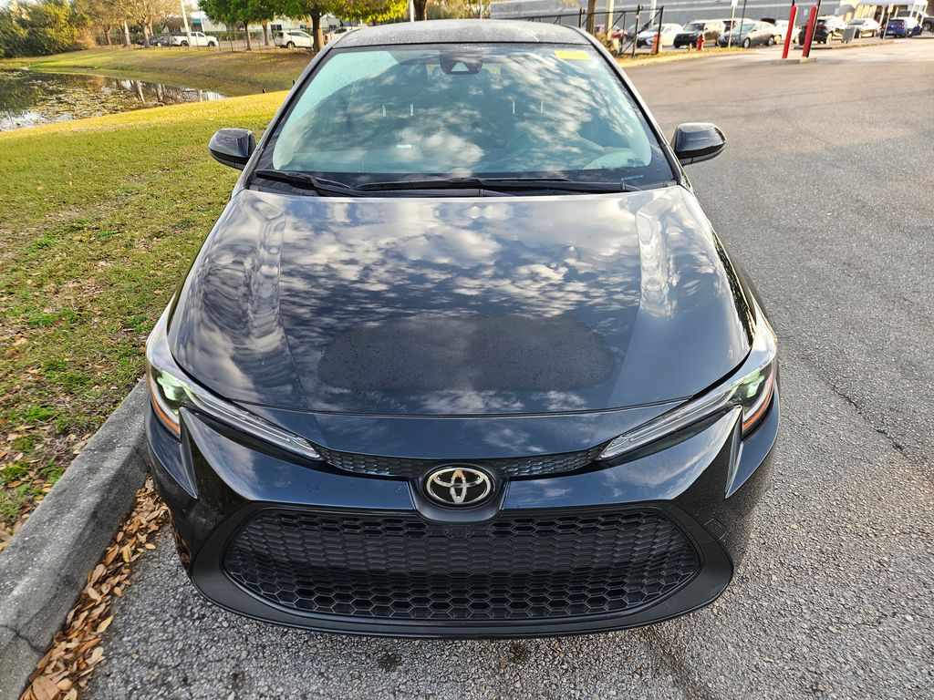 2022 Toyota Corolla LE 8