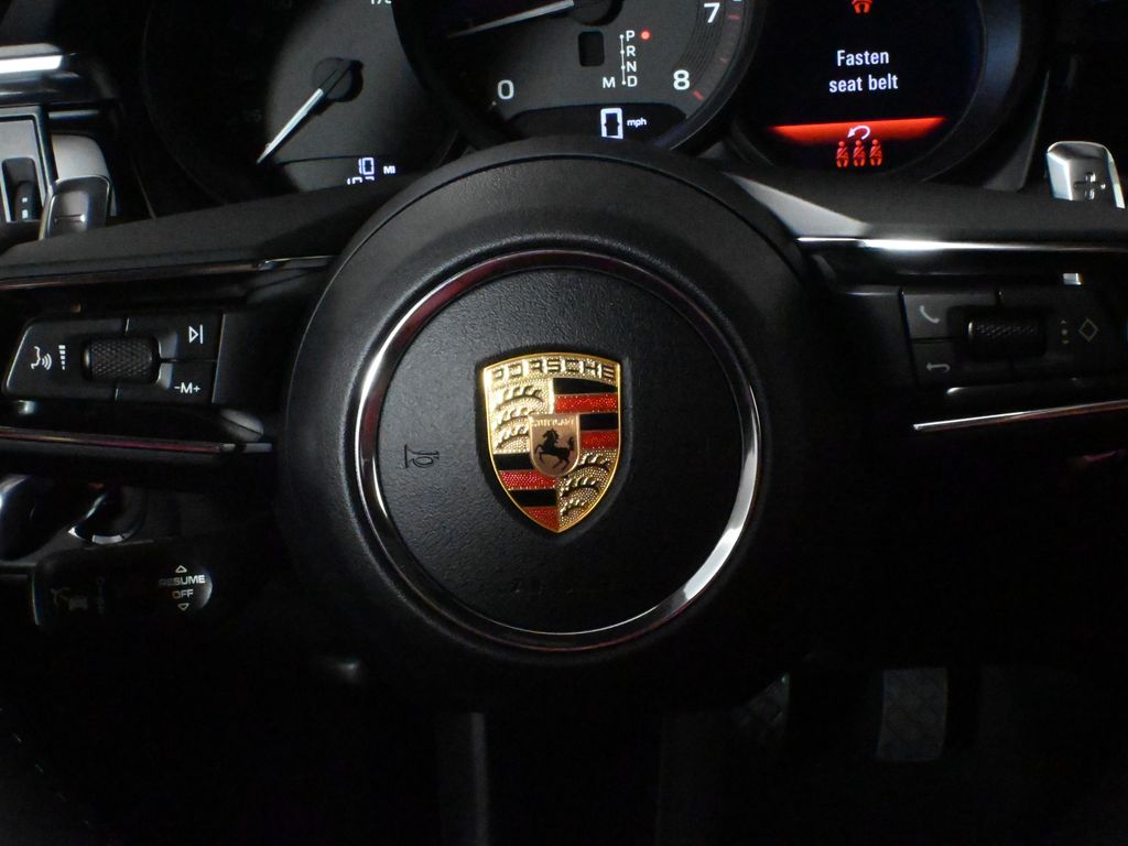 Thumbnail: 2025 Porsche Macan - 20
