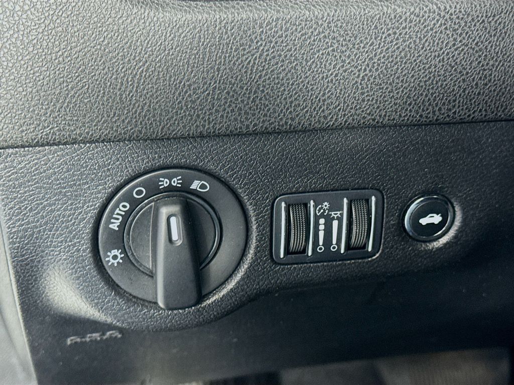 Used Car 2023 Dodge Charger  Sxt For Sale Under $25,000 In Austin, Texas