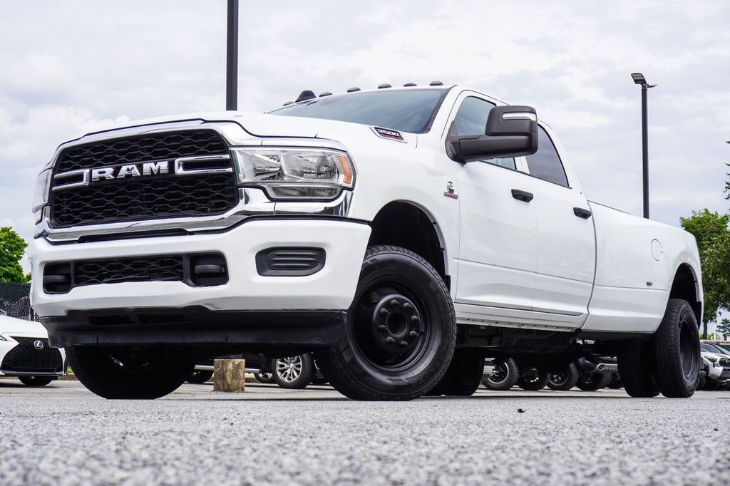 Bright White Clearcoat 2023 RAM 3500 Pickup Truck Four-Wheel Drive 6-Speed Automatic