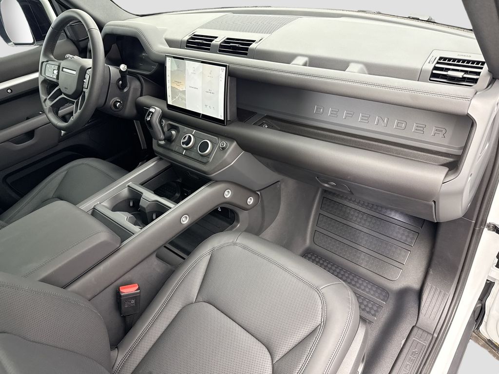 Thumbnail: 2025 Land Rover Defender - 16