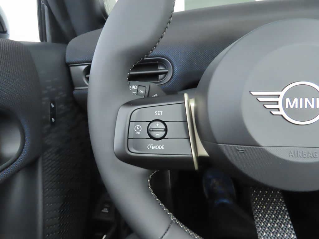 Thumbnail: 2026 MINI Cooper - 19