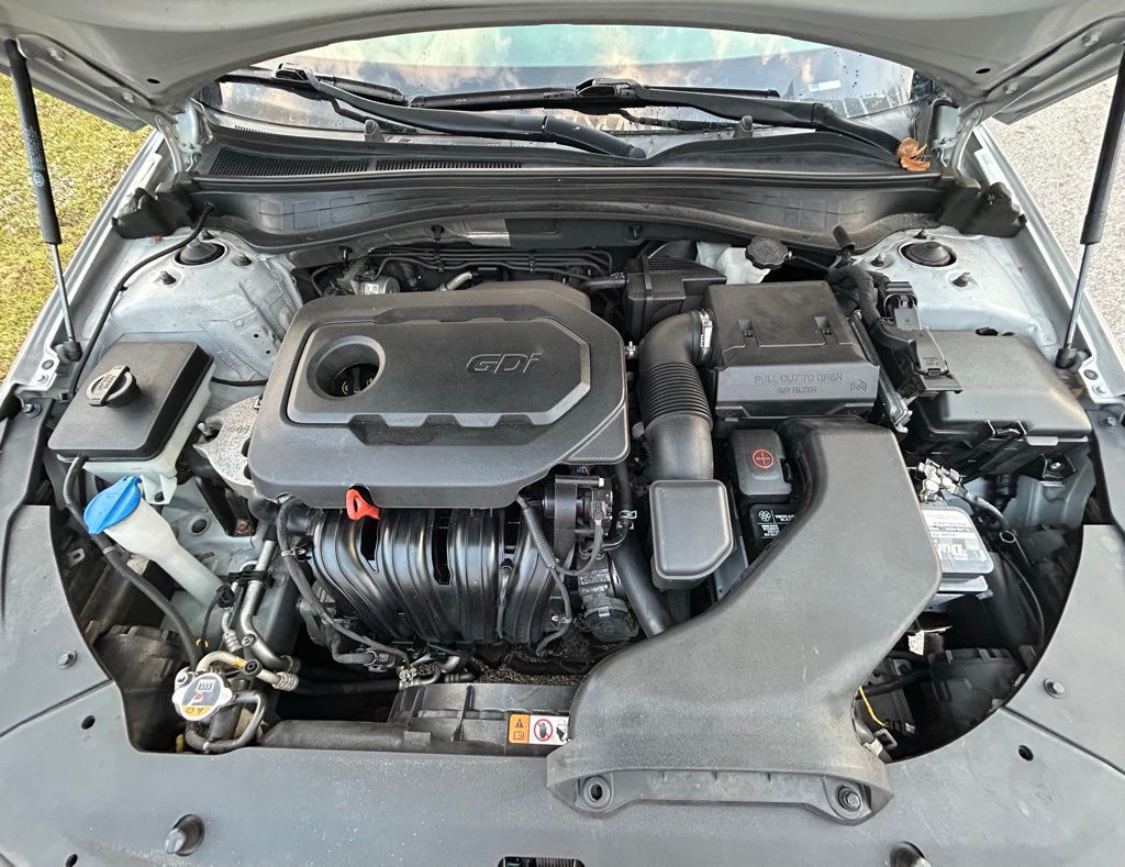 Thumbnail: 2020 Kia Optima - 11