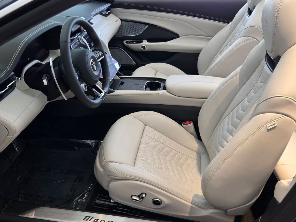 2026 Maserati Grancabrio - $184,515