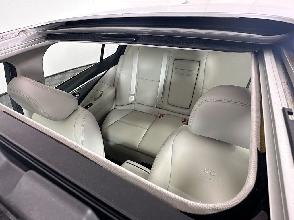 Thumbnail: 2014 INFINITI Q50 - 22