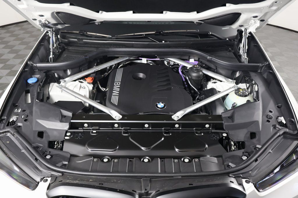 2025 BMW X5 xDrive40i 9
