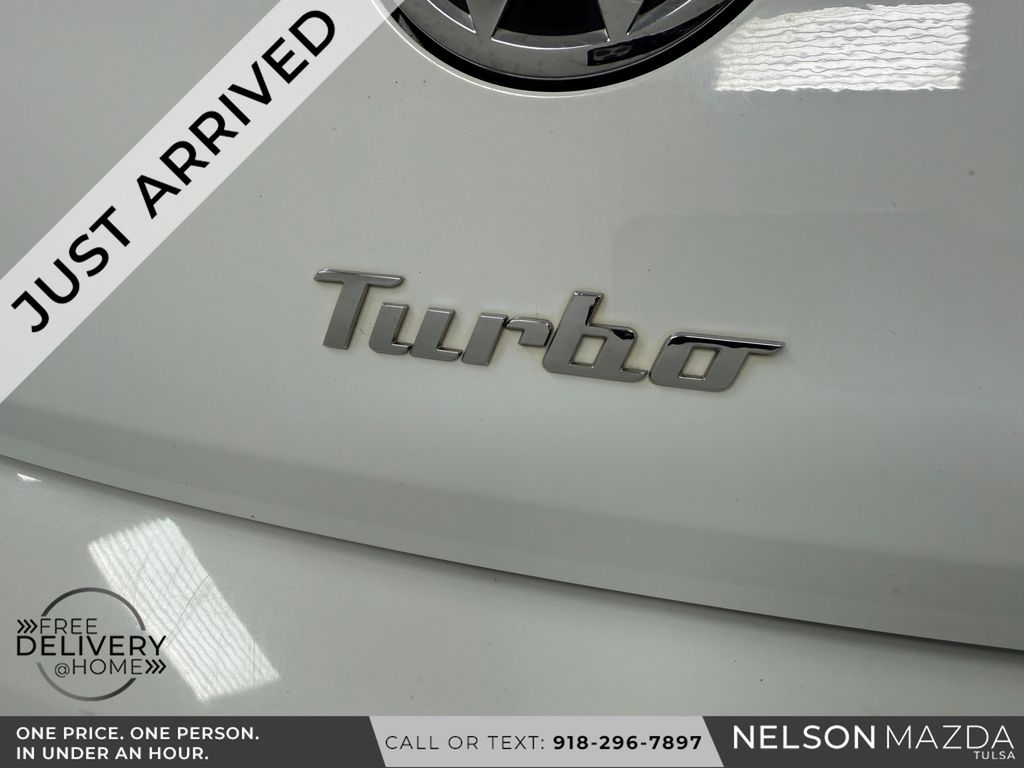 Used 2019 White Volkswagen 2.0T SE image 15