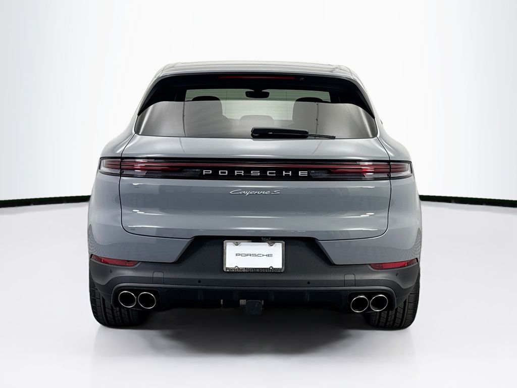 Thumbnail: 2026 Porsche Cayenne - 6
