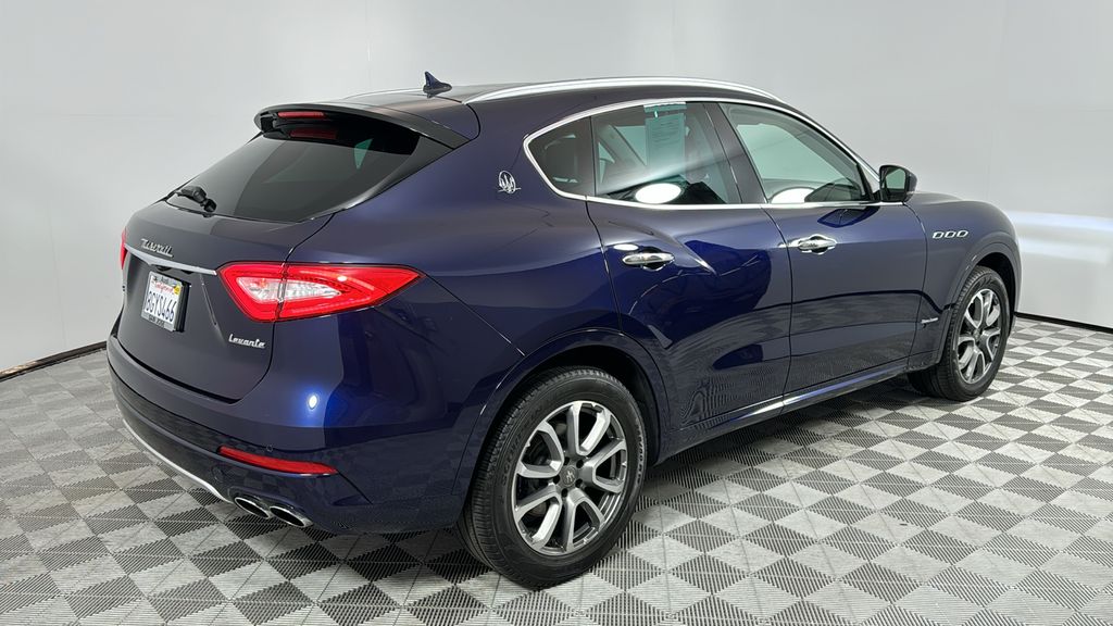 2018 Maserati Levante S 5