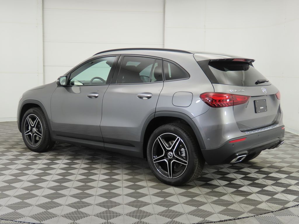 Thumbnail: 2026 Mercedes-Benz GLA - 7