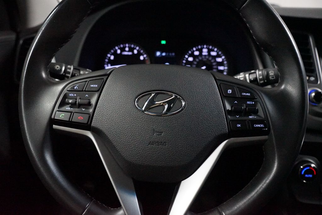 Thumbnail: 2018 Hyundai Tucson - 12