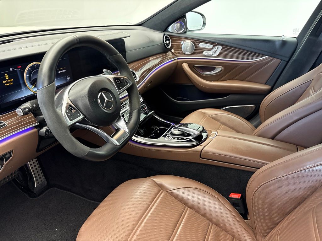 Thumbnail: 2018 Mercedes-Benz E-Class - 14