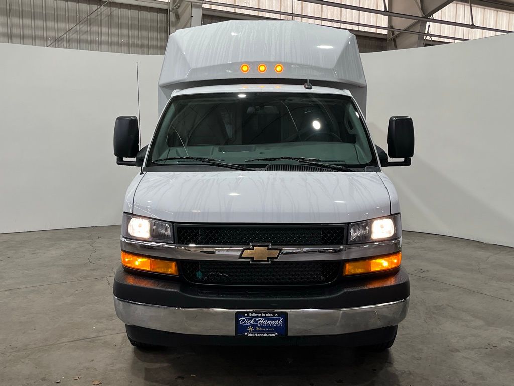 2025 Chevrolet Express 3500 Work Van