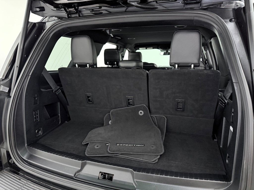Thumbnail: 2019 Ford Expedition - 24