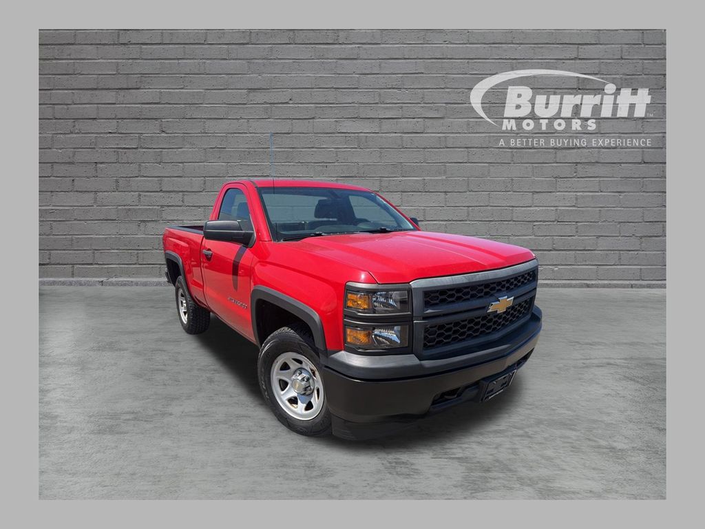 Victory Red 2015 Chevrolet Silverado 1500 Pickup Truck Four-Wheel Drive 6-Speed Automatic Overdrive
