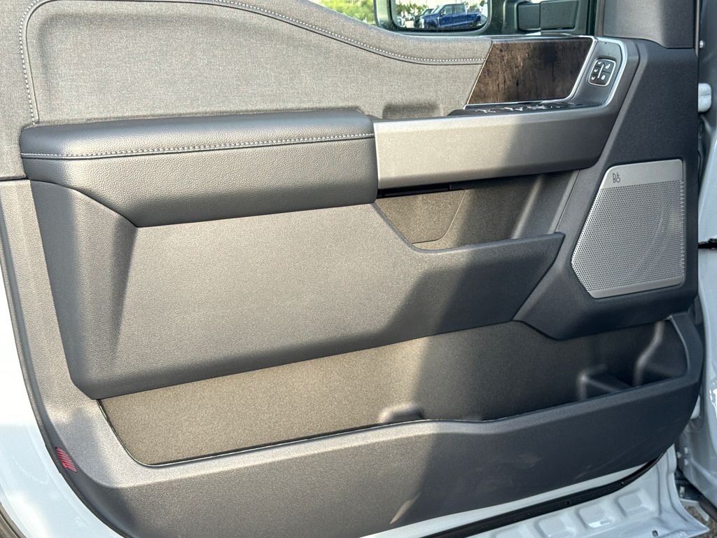 New 2026 Gray Ford Lariat image 18
