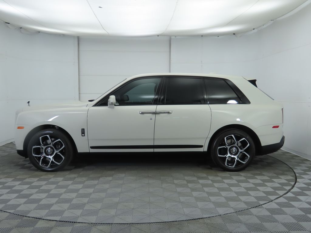 Thumbnail: 2023 Rolls-Royce Cullinan - 8