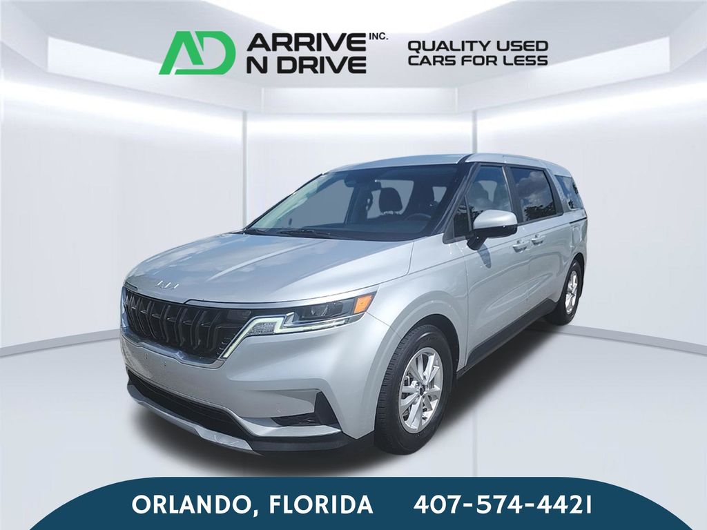Silver 2022 Kia Carnival Minivan Front-Wheel Drive 8-Speed Automatic