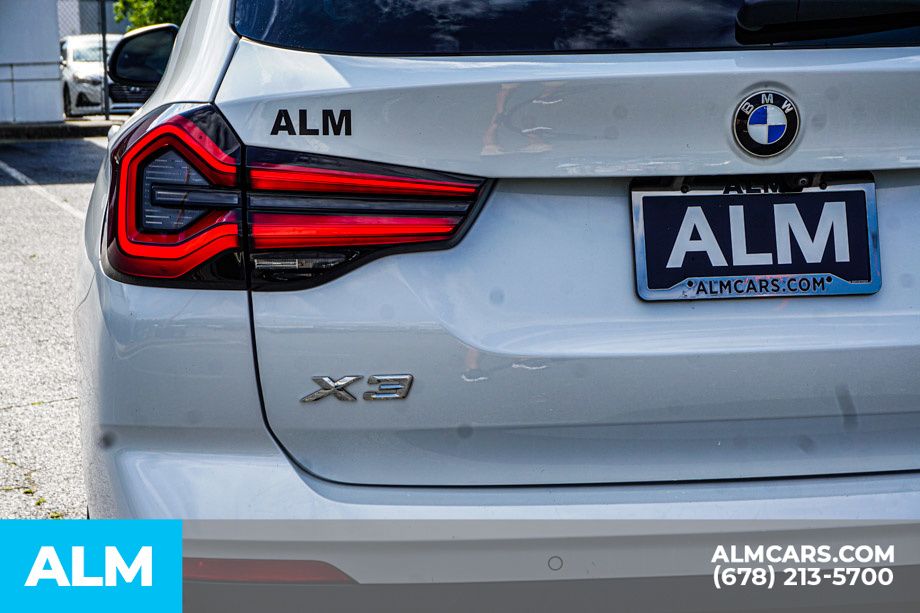 Used 2022 White BMW xDrive30i image 15