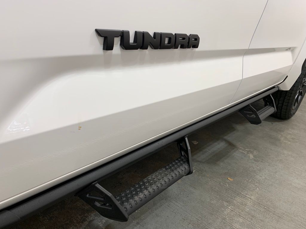 2025 Toyota Tundra SR5 8