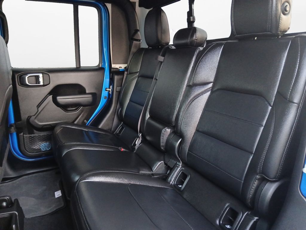 Used Car 2023 Jeep Gladiator  Texas Trail For Sale Under $35,000 In Austin, Texas