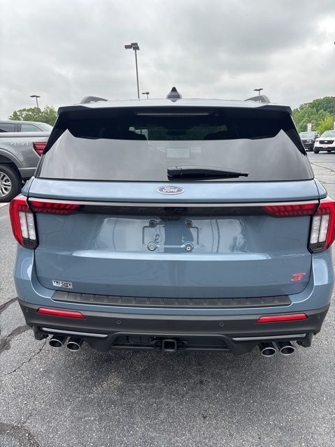 FordExplorer10