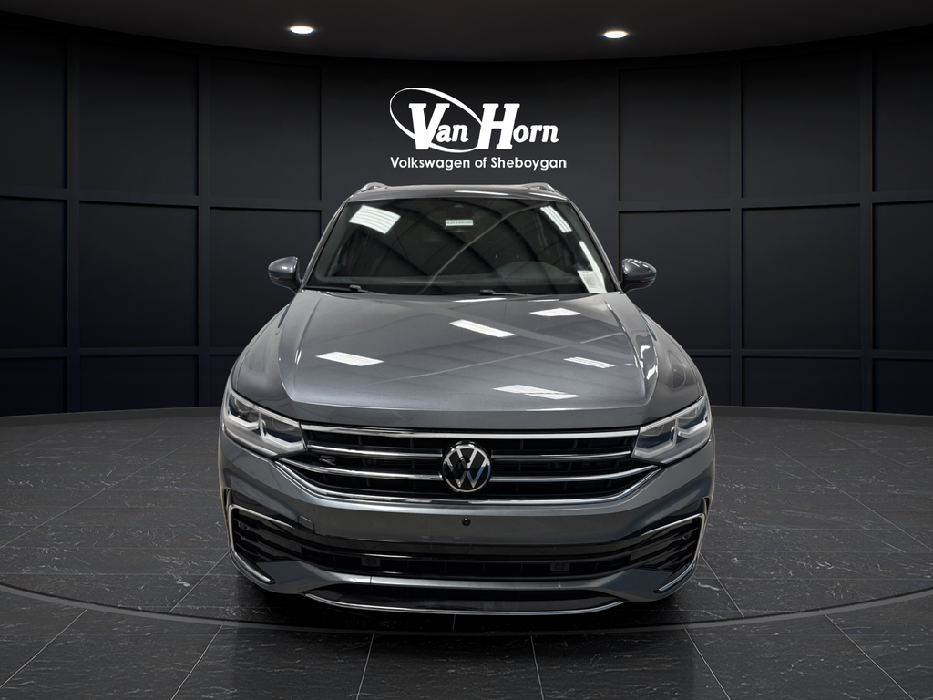 Used 2024 Platinum Gray Metallic Volkswagen 2.0T SEL R-Line image 12