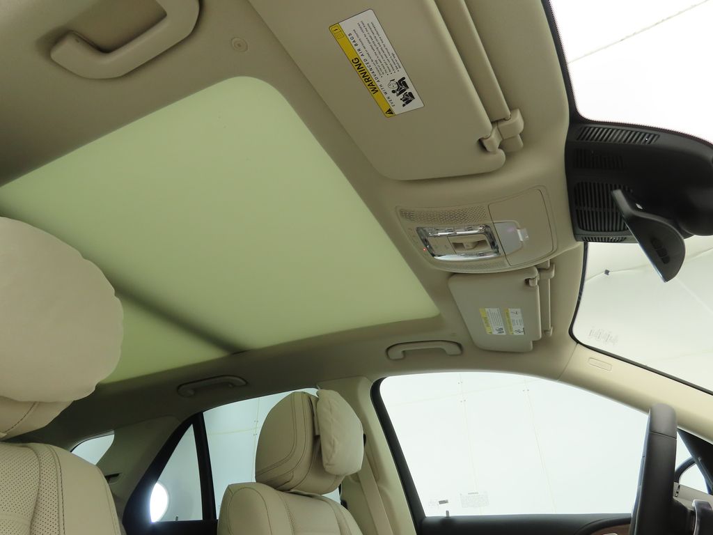 Thumbnail: 2026 Mercedes-Benz GLE - 18