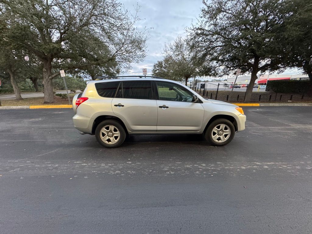 2011 Toyota RAV4  6