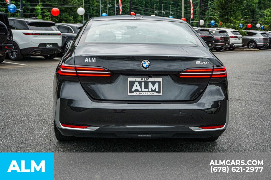 Used 2025 Gray BMW 530i image 11