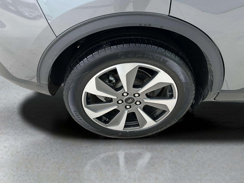 Certified Used 2024 Gray Ford Platinum image 30