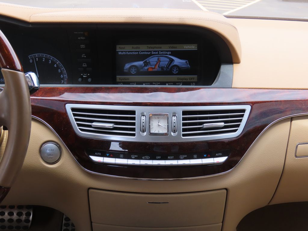 Thumbnail: 2010 Mercedes-Benz S-Class - 8