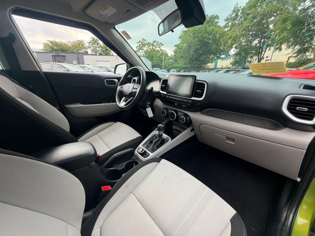 Used 2023 Hyundai Venue SUV