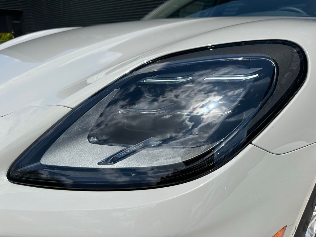 Thumbnail: 2025 Porsche Panamera - 13